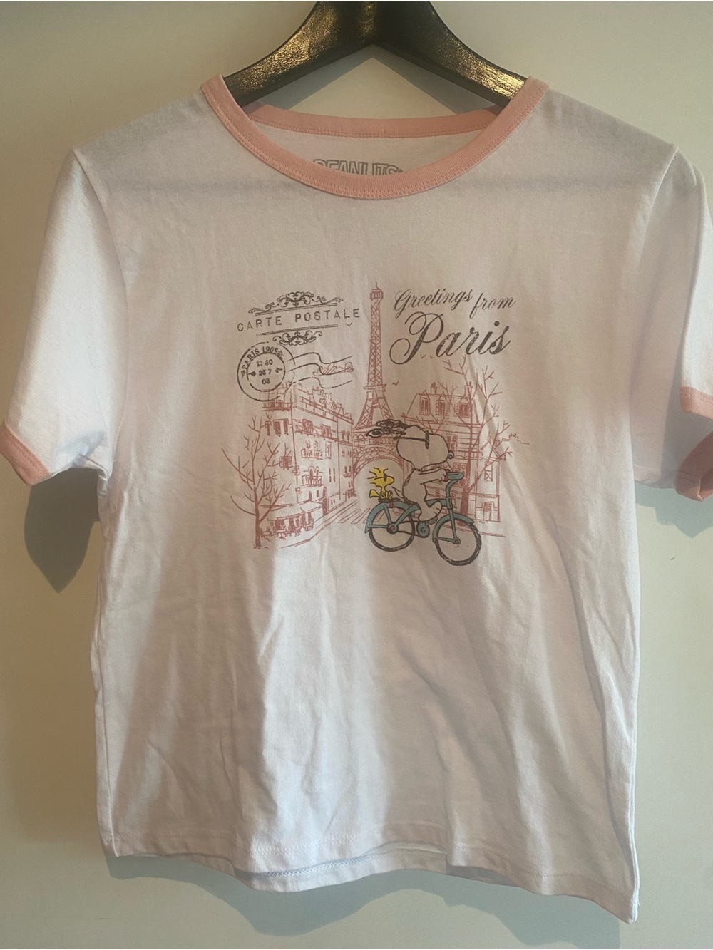 Women’s PEANUTS graphic tee
